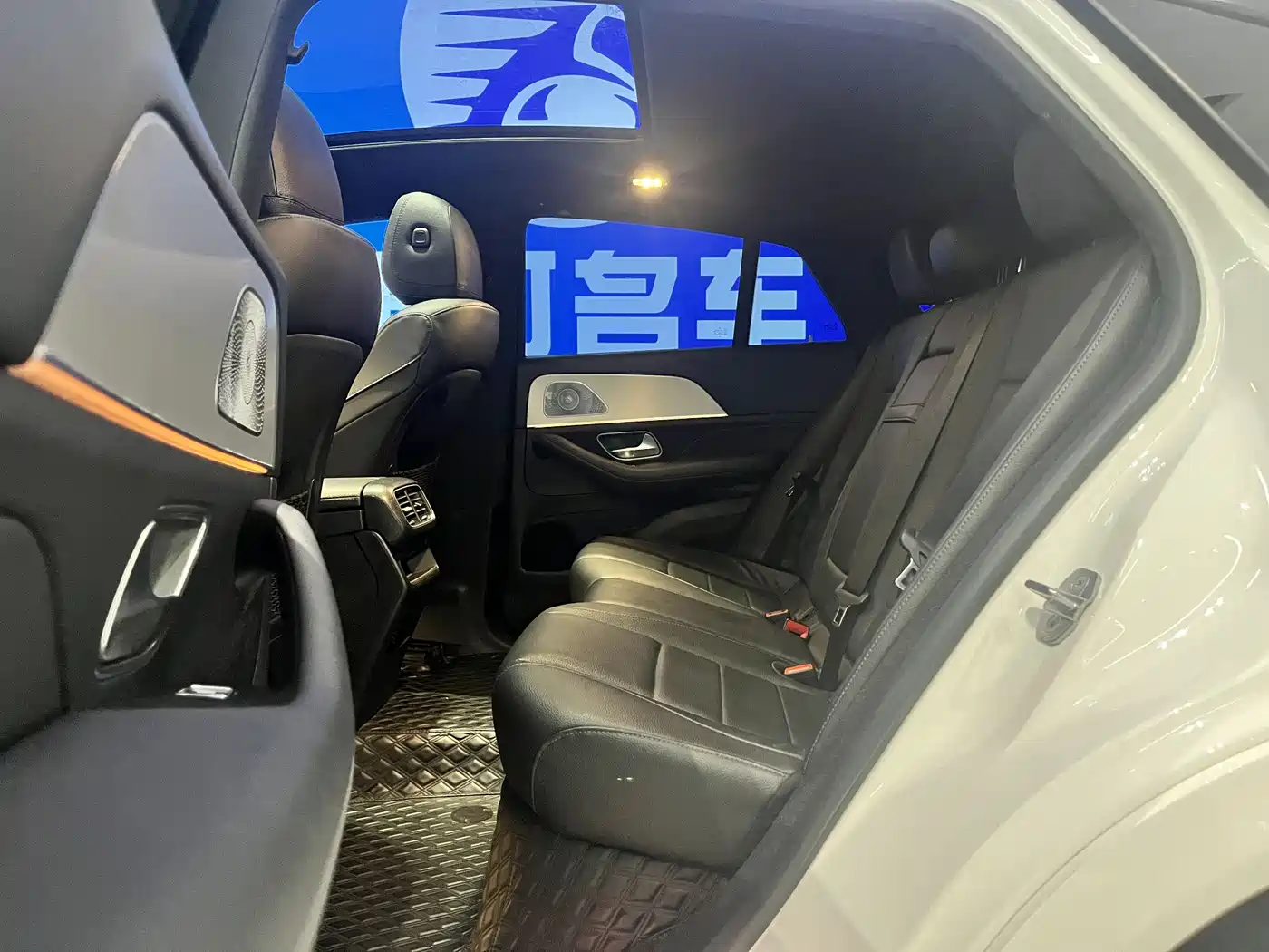 Mercedes-Benz GLE Coupe 2020 GLE 450 4MATIC Coupe SUV Fashion фото 7