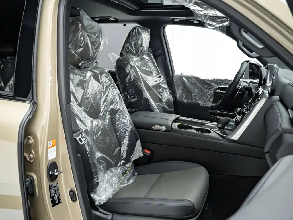 Photo 15 - Lexus LX