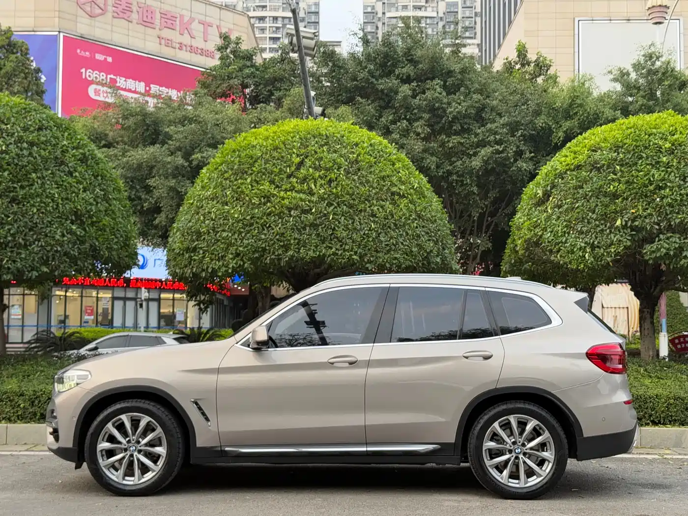 BMW X3 2018 xDrive25i Luxury Package China VI фото 8