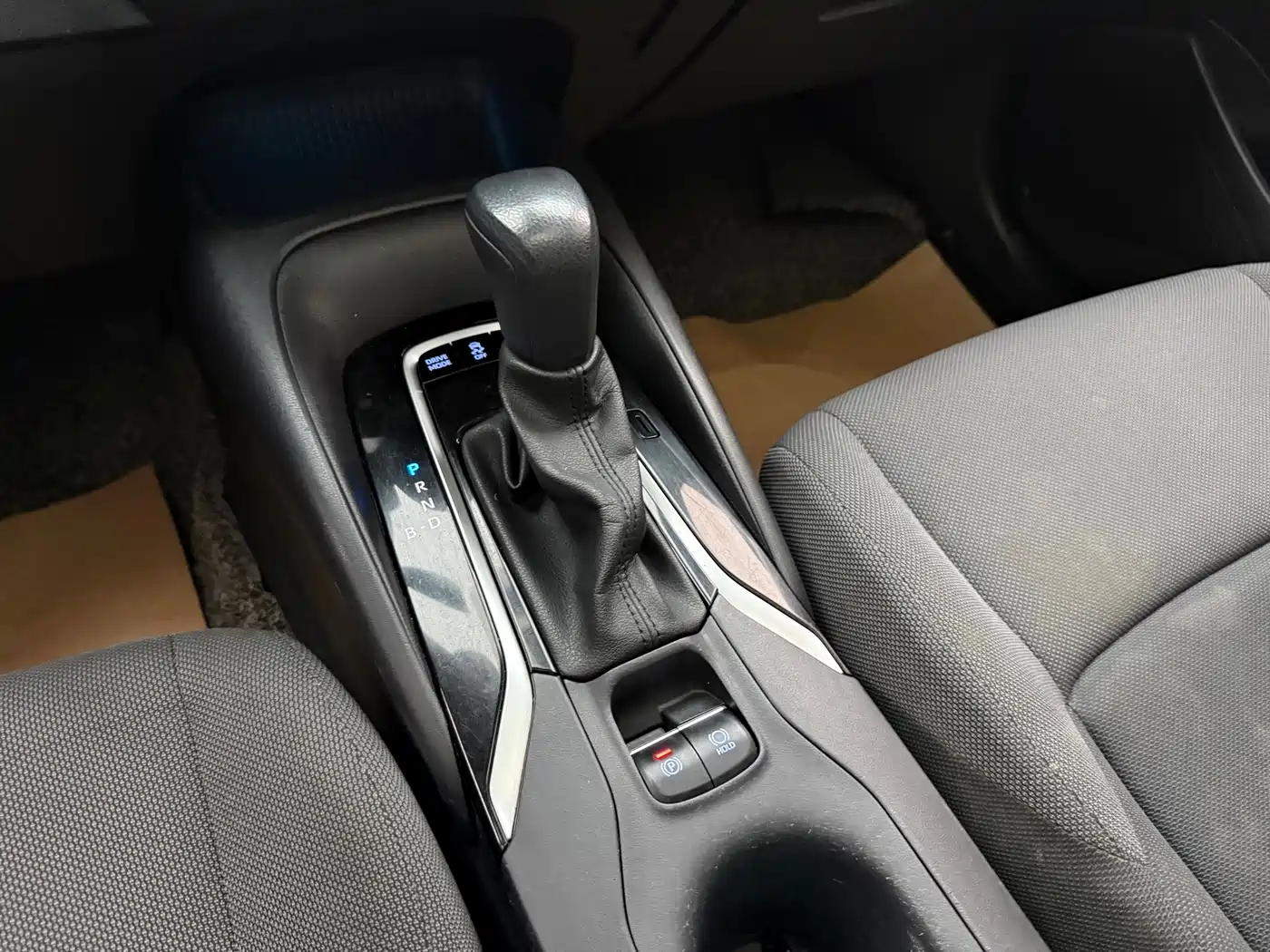 Toyota Levin 2022 Dual Engine 1.8H E-CVT Luxury Edition фото 9