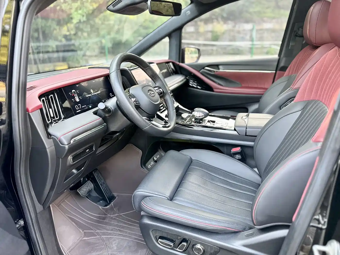 GAC Trumpchi Trumpchi M8 2024 Patriarch Series 400T Ultimate Edition фото 6