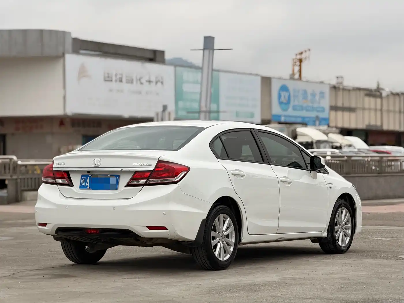 Фото 4 - Honda Civic
