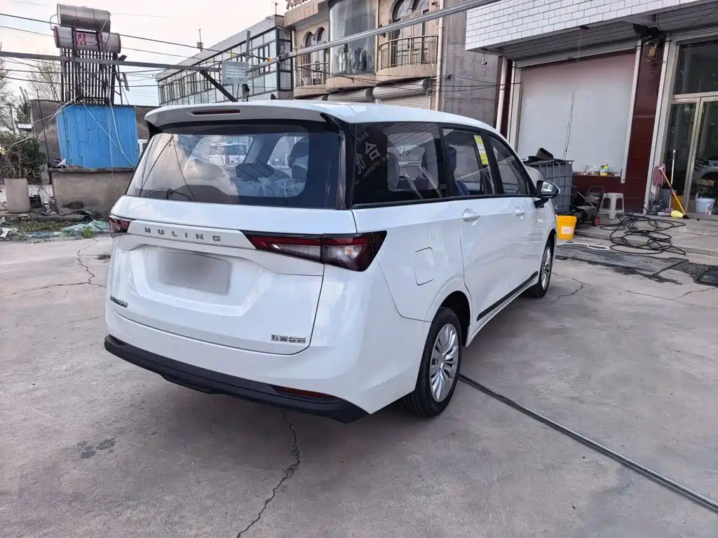 Wuling Motors Wuling Jiachen 2026 2022 1.5L Manual Joy Elite