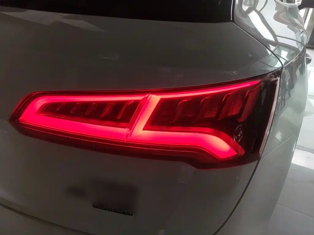 Audi Q5L 2018 45 TFSI Exclusive Fashion (China V) фото 8