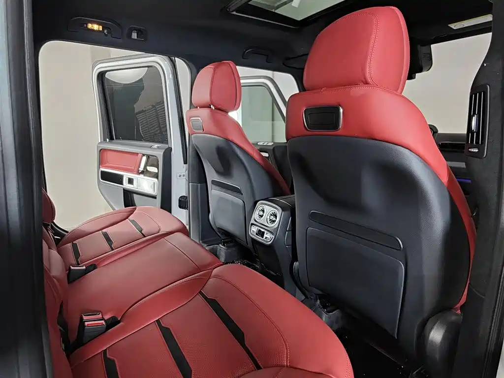 Mercedes-Benz G-Class AMG 2023 AMG G 63 фото 8