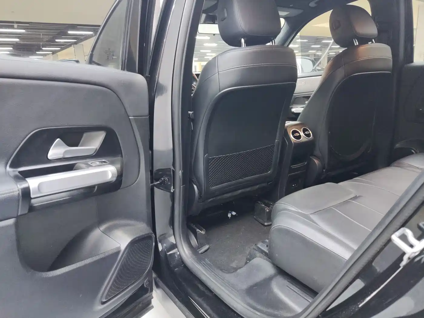 Mercedes-Benz GLB 2021 GLB 180 Dynamic фото 17