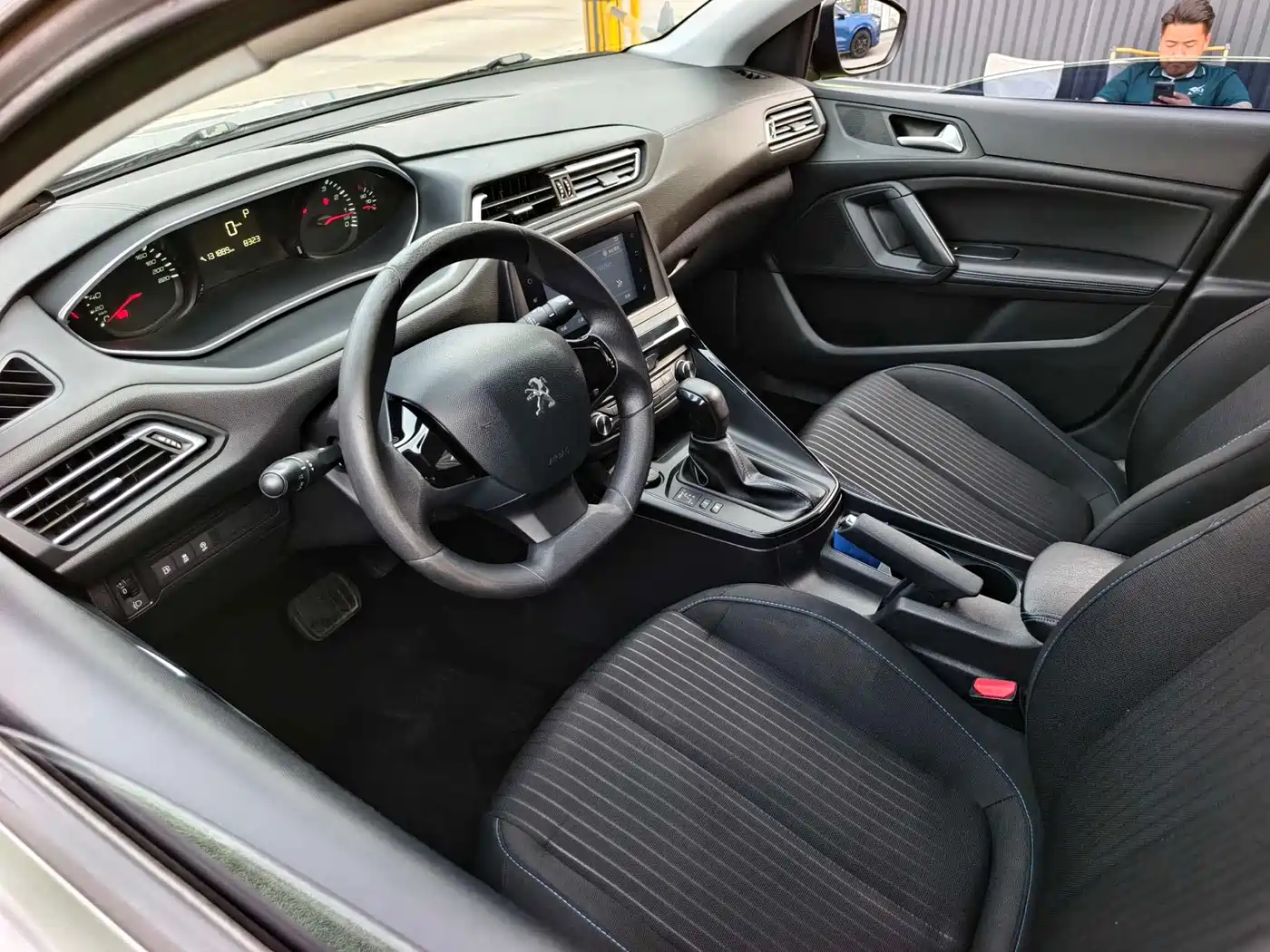 Peugeot 308 2016 1.6L Automatic Fashion фото 12