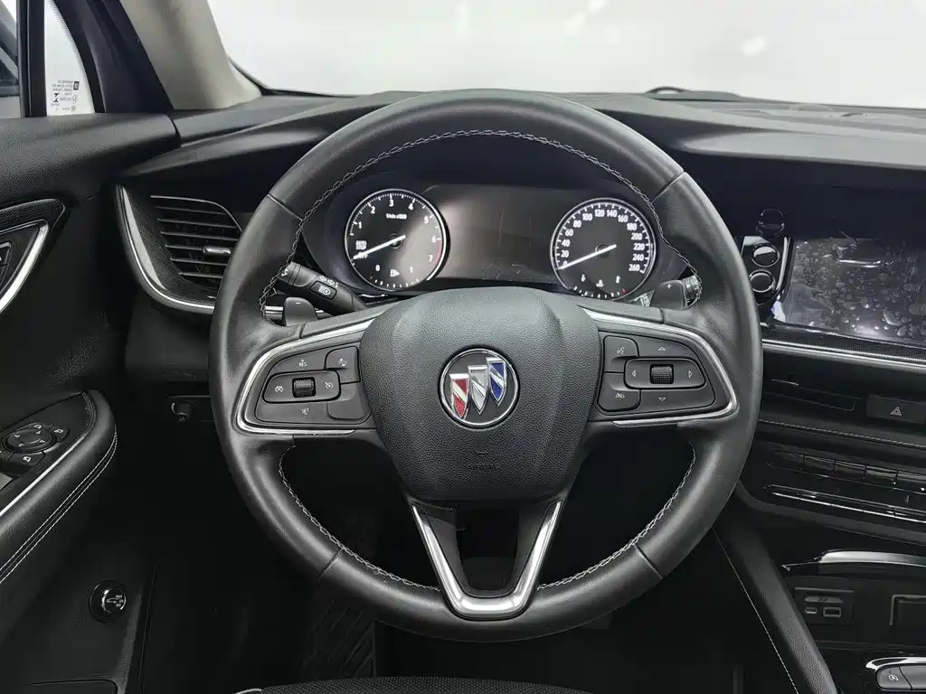 Фото 11 - Buick Envision S