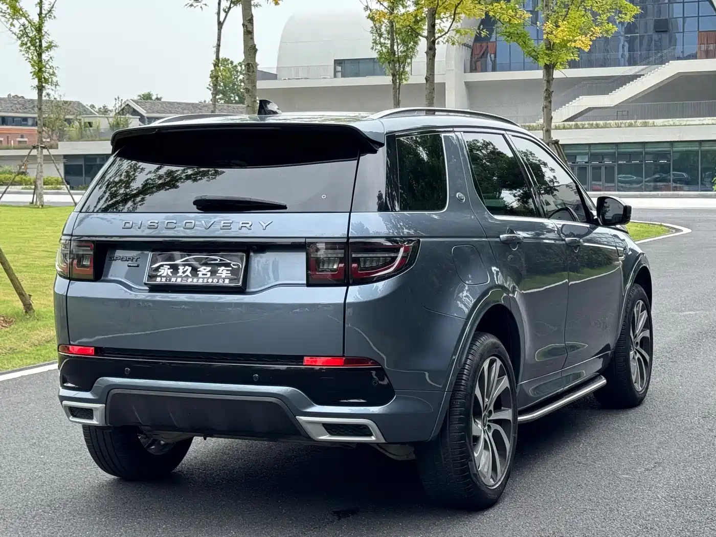 Фото 18 - Land Rover Discovery Sport