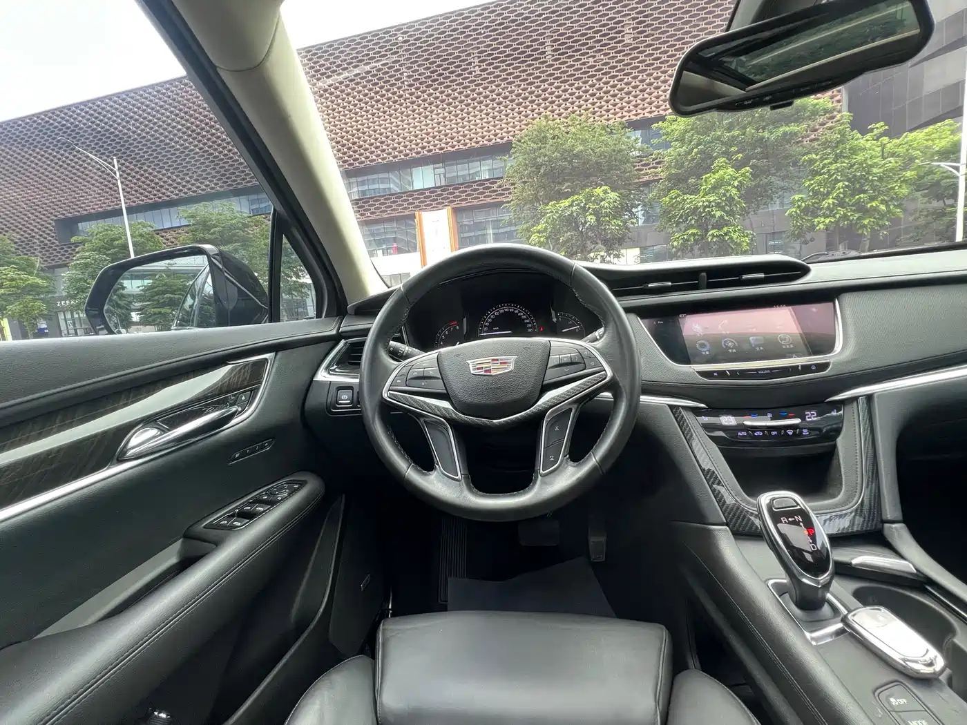 Cadillac XT5 2017 Anniversary Edition 28T 4WD Luxury фото 21