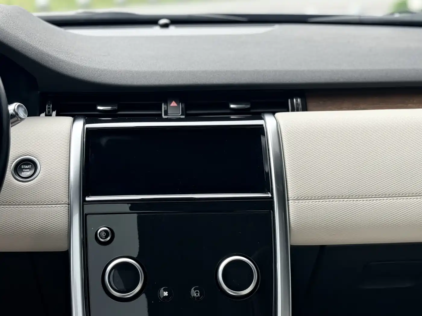 Land Rover Discovery Sport 2020 249PS R-Dynamic Performance Tech 7-seater фото 18