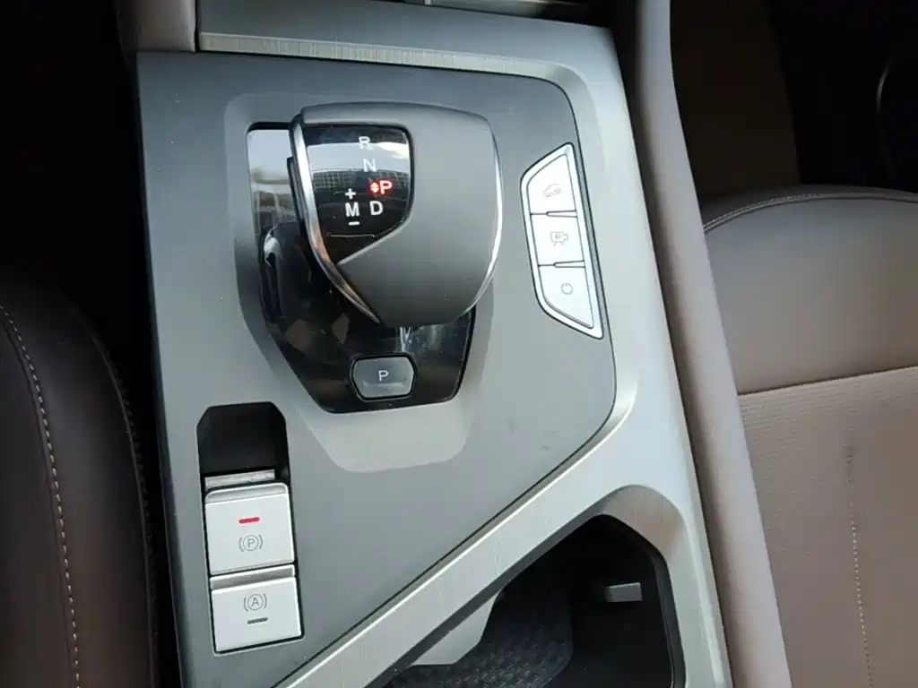 Jetour X90 PLUS 2023 2023 Facelift 1.6TD DCT Villa 5-seater