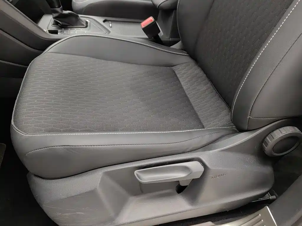 Фото 20 - Volkswagen Tiguan L