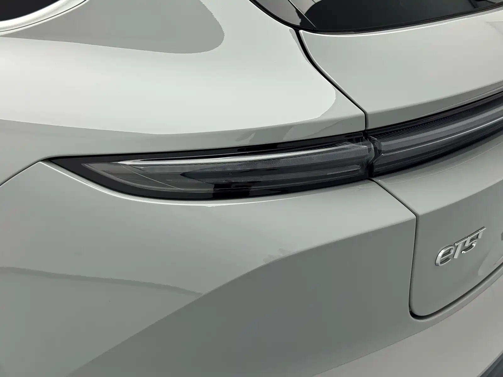 Фото 8 - NIO ET5T