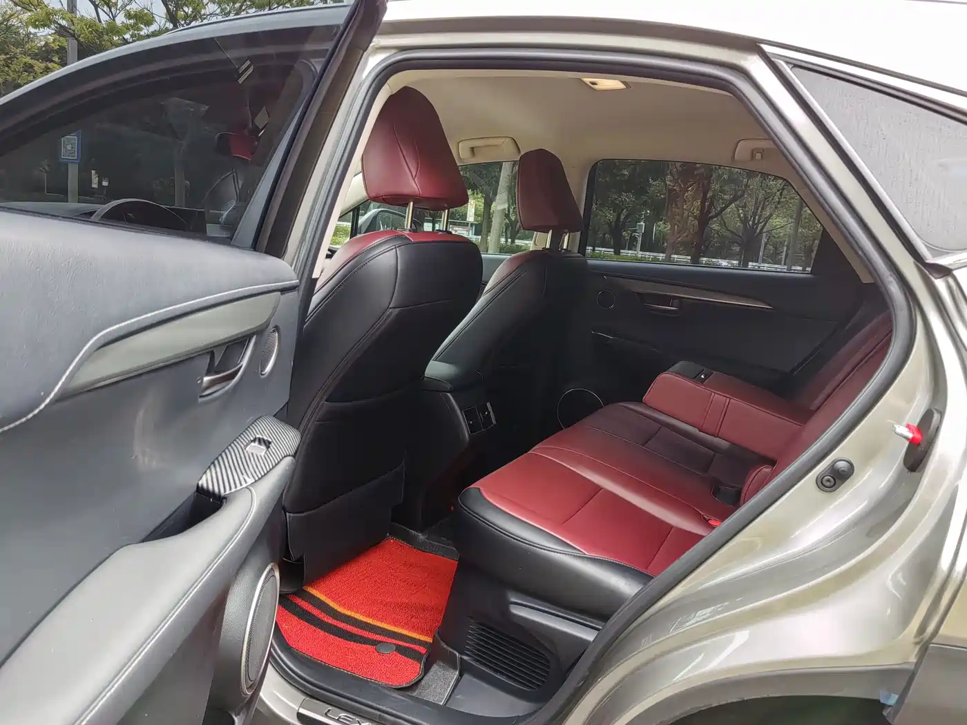 Photo 14 - Lexus NX