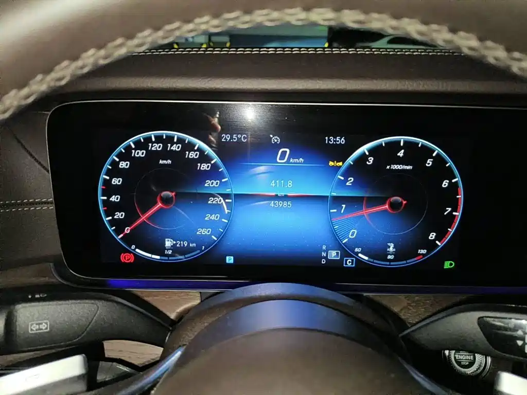 Mercedes-Benz E-Class, миниатюра 15