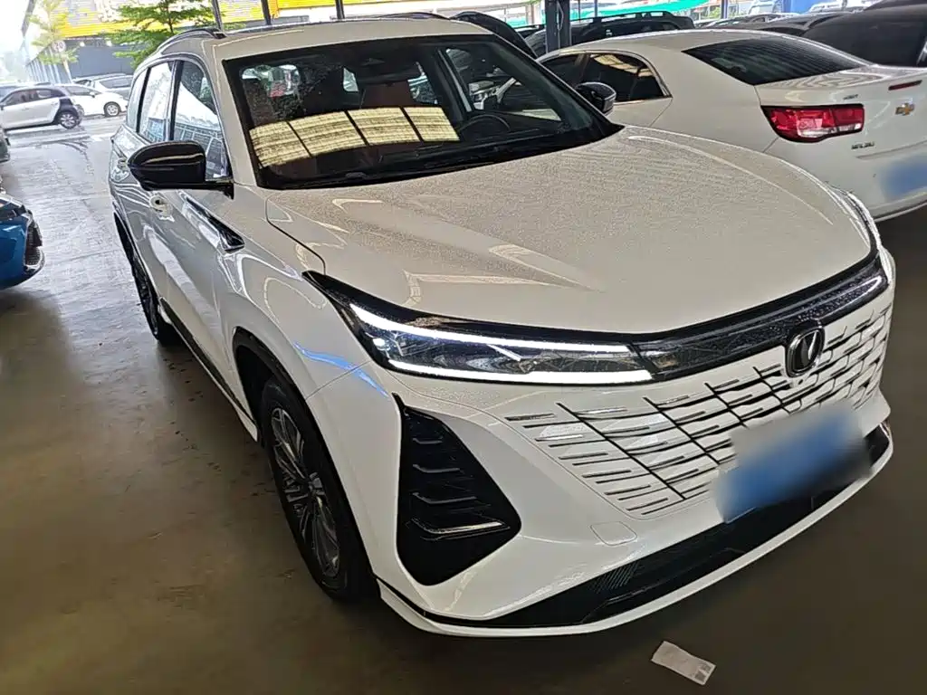 Фото 4 - Changan CS75 PLUS