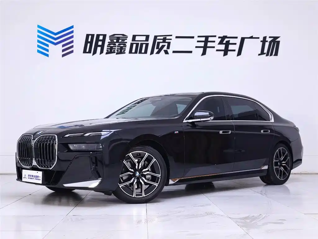 BMW 7 Series 2023 Model 735Li M Sport Package фото 2