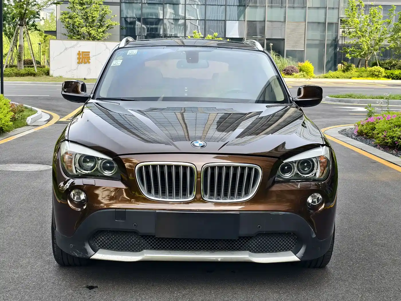 BMW X1 (Import) 2012 Model xDrive28i фото 2