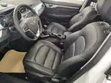 Фото 15 - Geely Vision