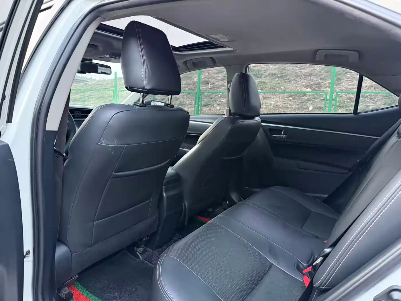 Toyota Levin 2017 Facelift 185T CVT Elite (China V) фото 8