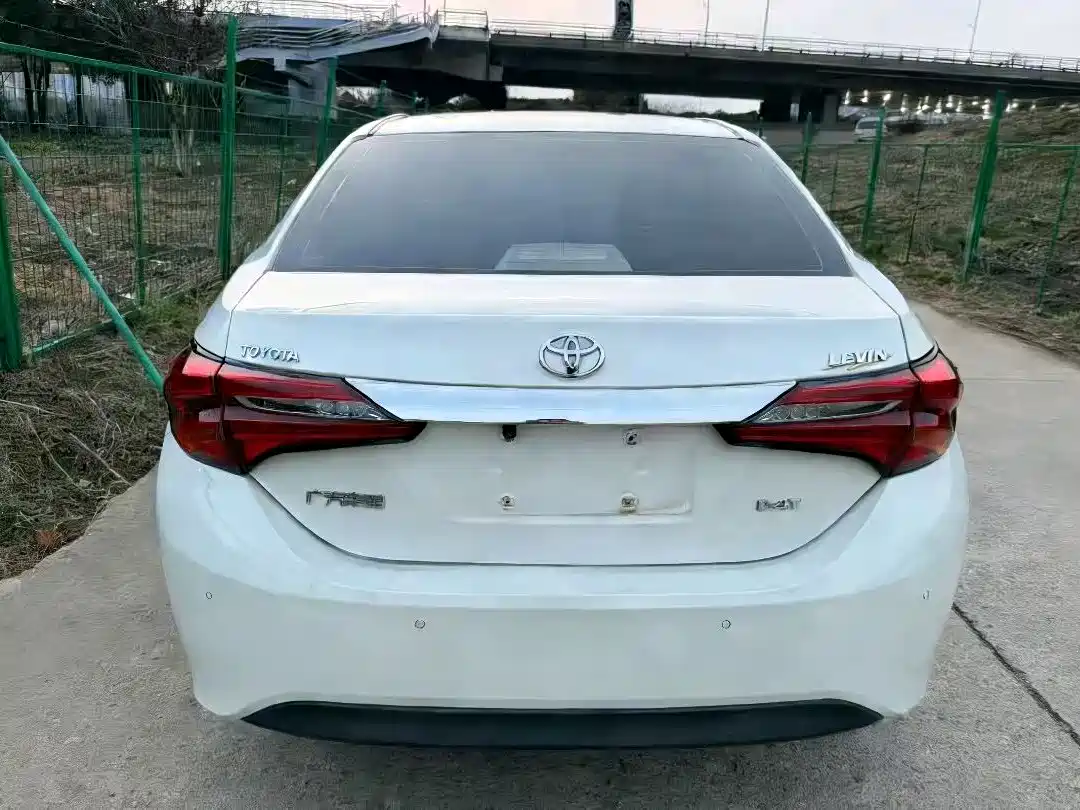 Toyota Levin 2017 Facelift 185T CVT Elite (China V) фото 15