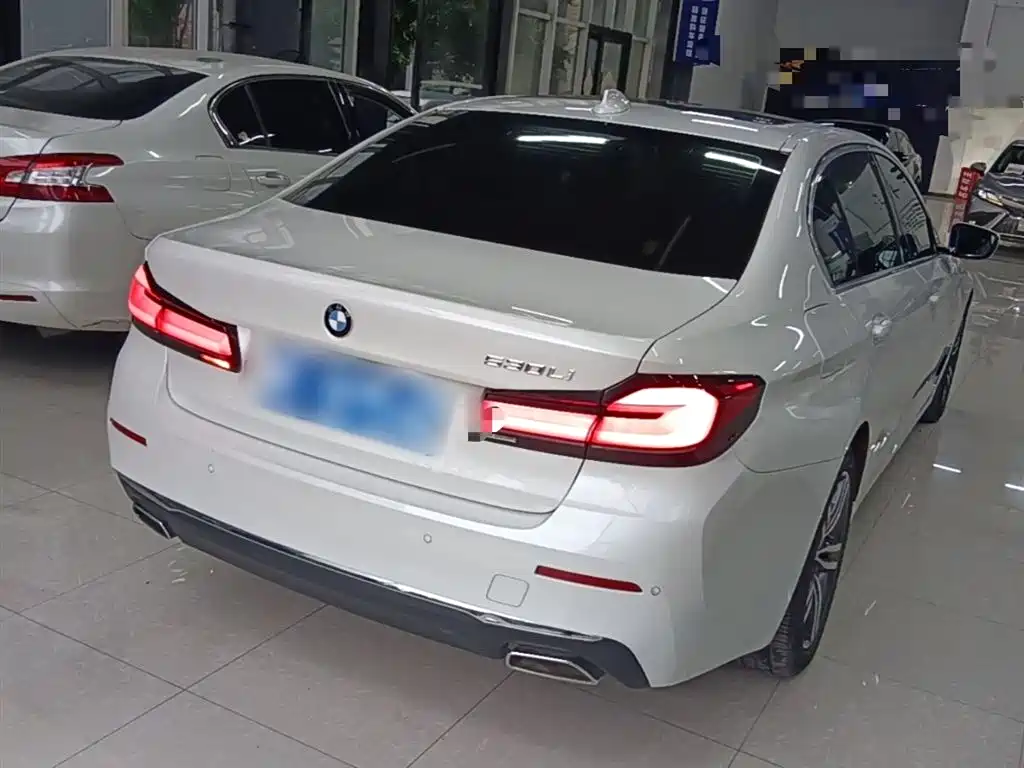 BMW 5-SERIES