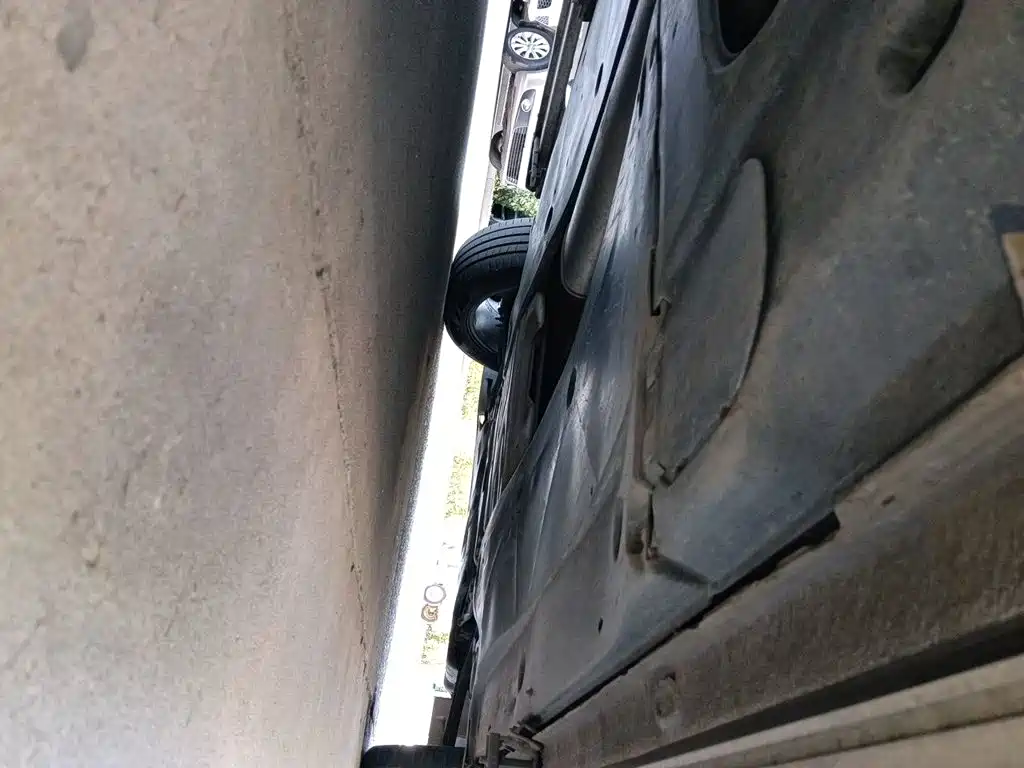 Photo 18 - Volkswagen Tiguan L