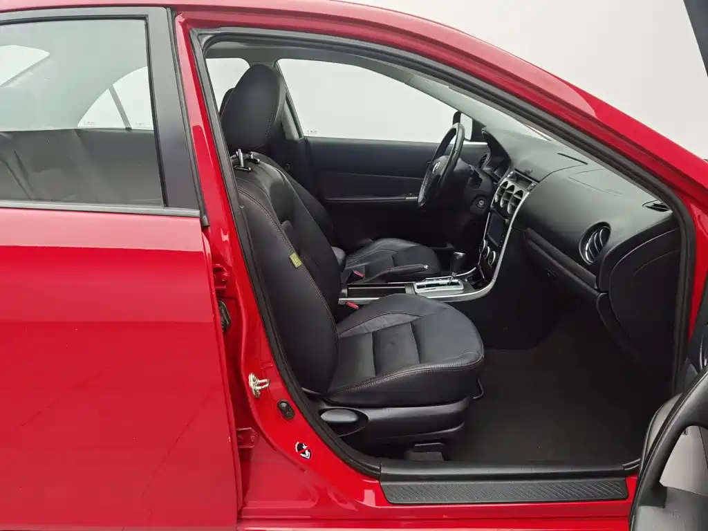 Фото 23 - Mazda 6