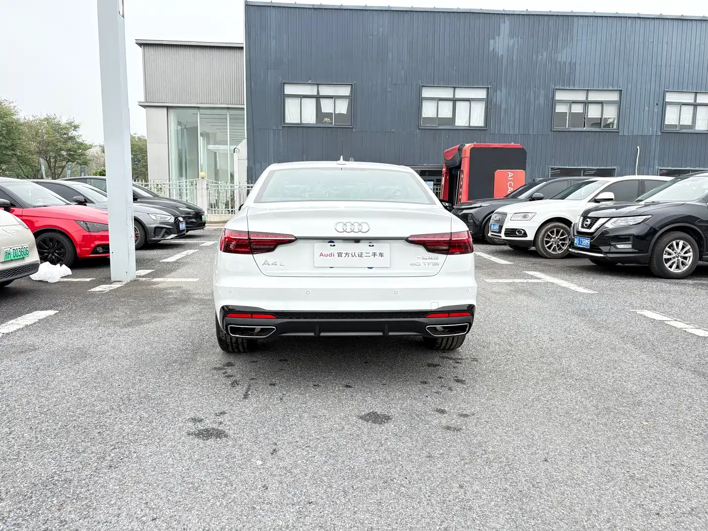 Audi A4L 2025 2 Million Celebration Edition 40 TFSI Luxury Dynamic фото 6