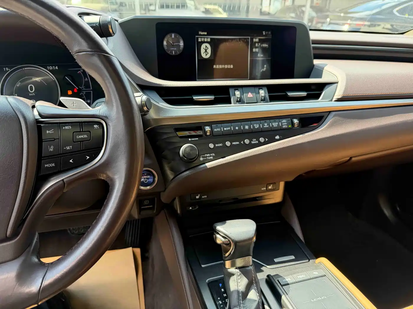 Lexus ES 2018 300h Excellence Edition China V фото 12