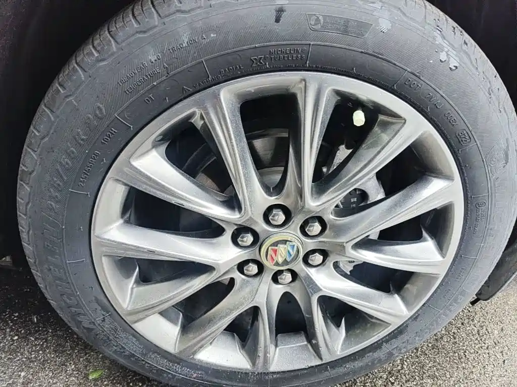 Buick Enclave, миниатюра 7