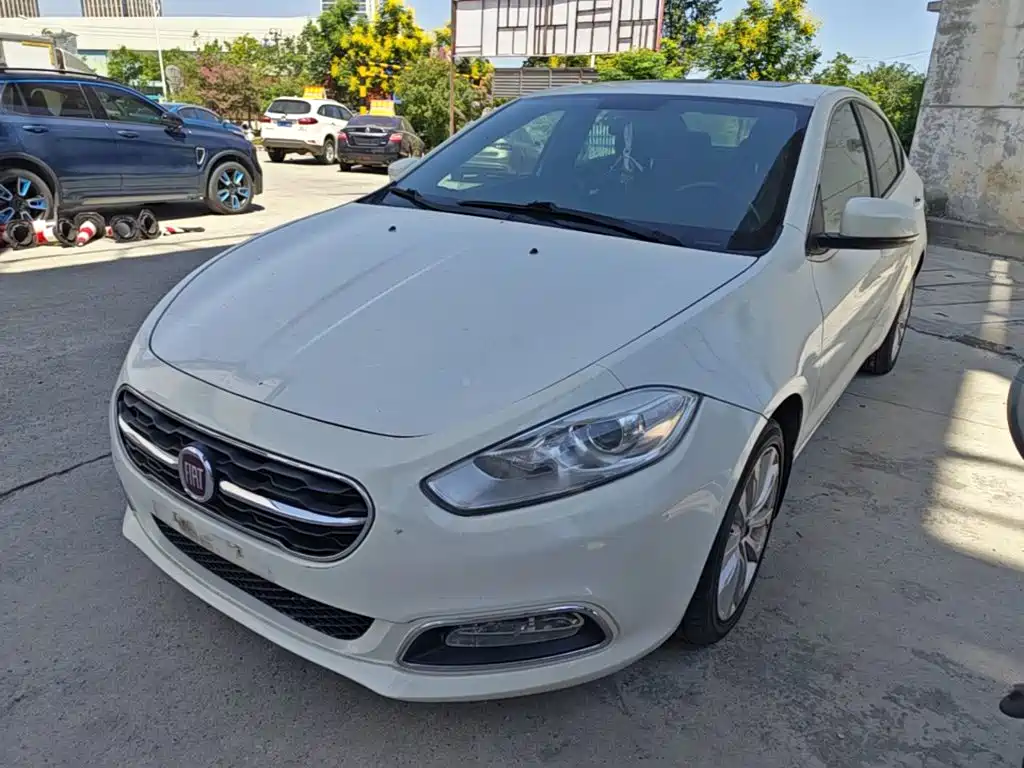 Fiat Viaggio 2015 2015 1.4T Automatic Smart Edition