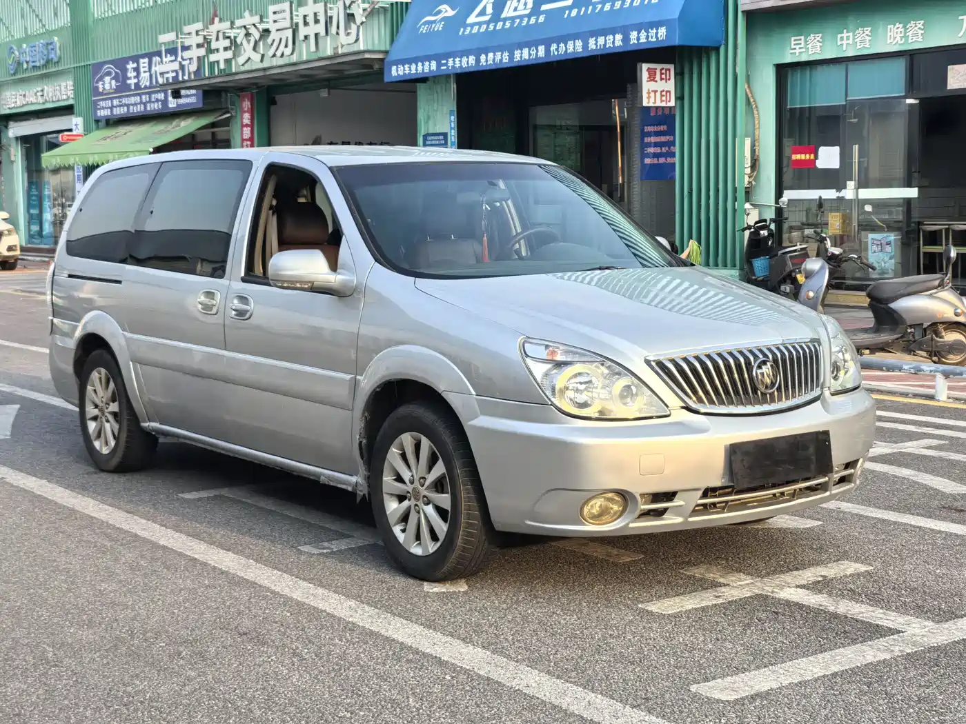 Buick GL8 2014 2.4L Classic Edition фото 10