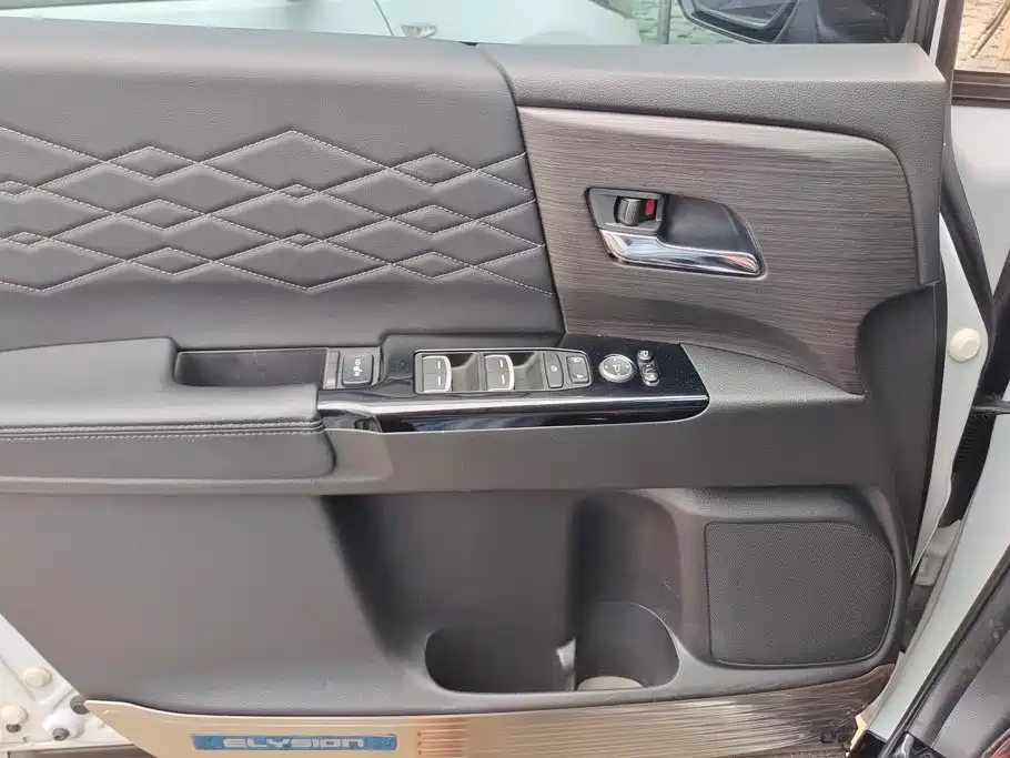 Honda Elysion 2024 2024 2.0L e:HEV Luxury Edition