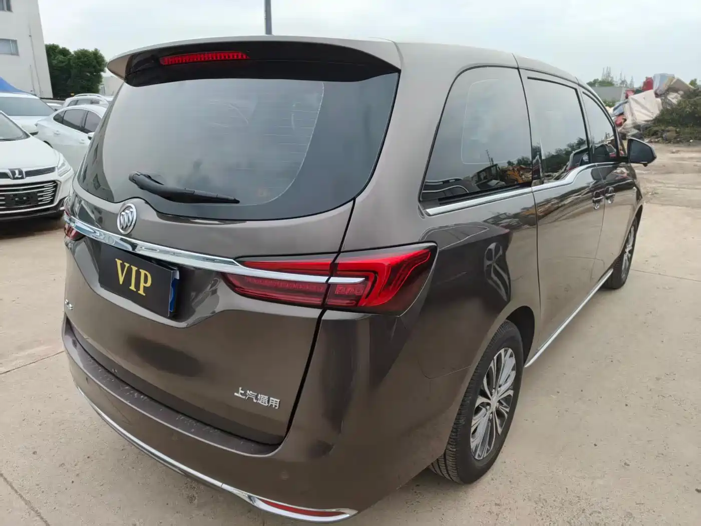 BUICK GL8