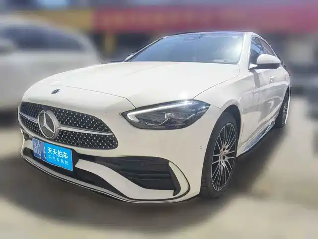 Mercedes-Benz C-Class 2024