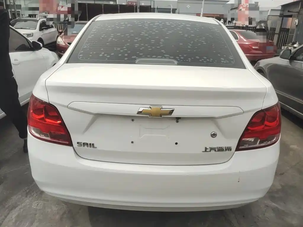 Chevrolet Sail 2018 Sail 3 1.3L Manual Comfort Sunroof фото 6