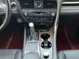 Фото 15 - Lexus RX