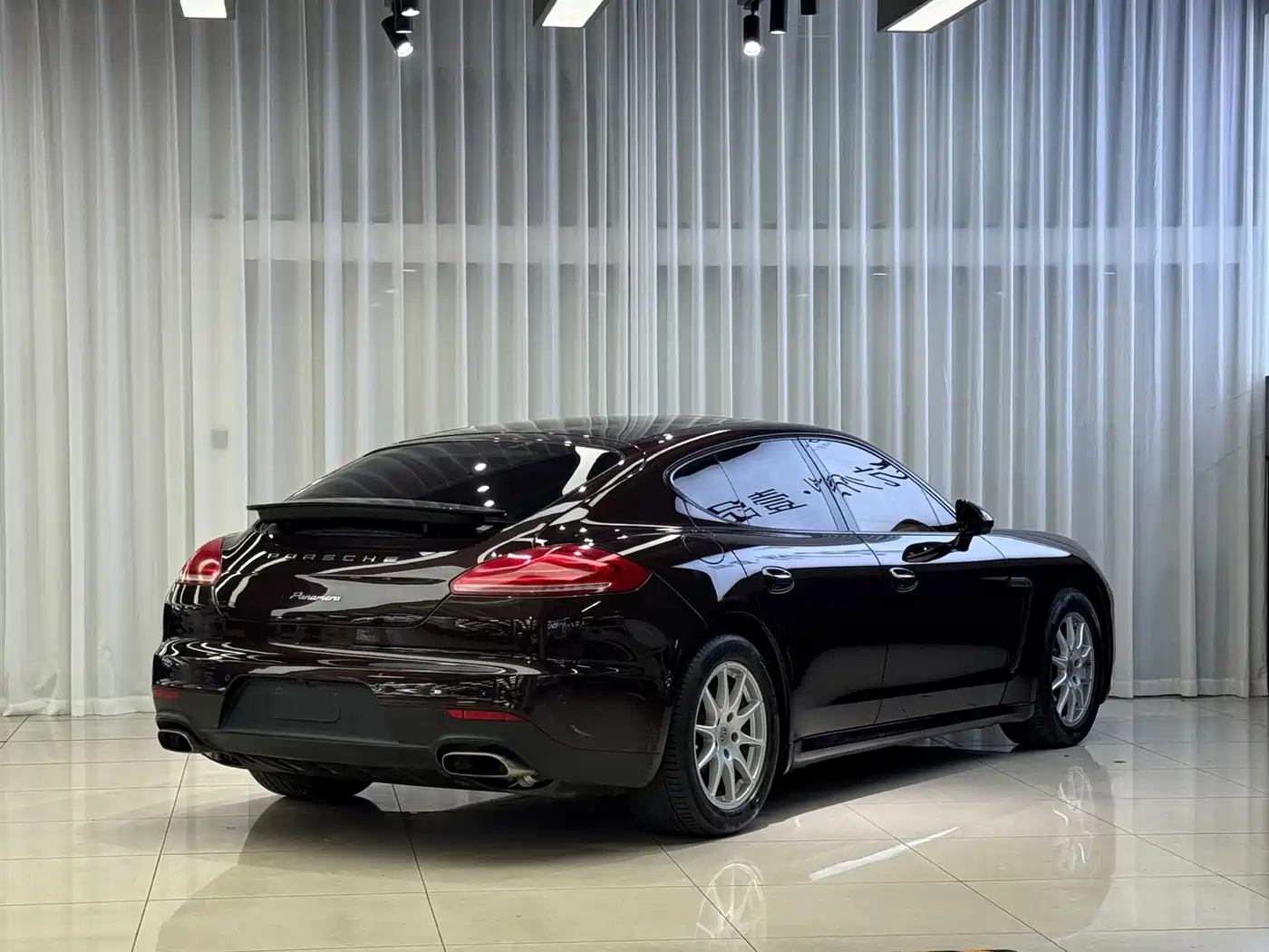 Porsche Panamera 2014 Panamera 3.0T фото 2