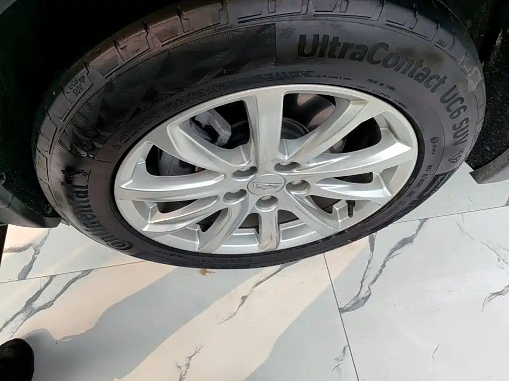 Cadillac XT4 2023 2022 28T FWD Style