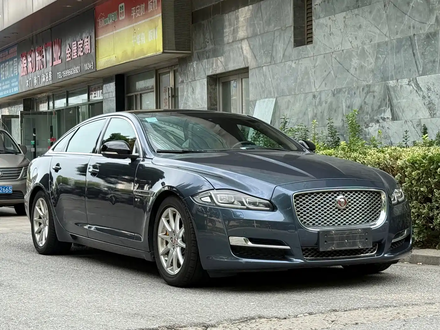 Jaguar XJ 2017 2016 XJL 3.0 SC 2WD Elegance Business Edition