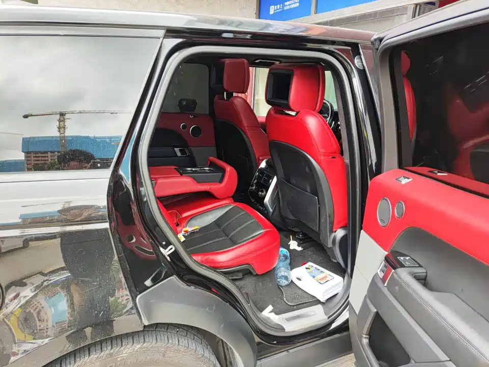 Photo 11 - Land Rover Range Rover Sport
