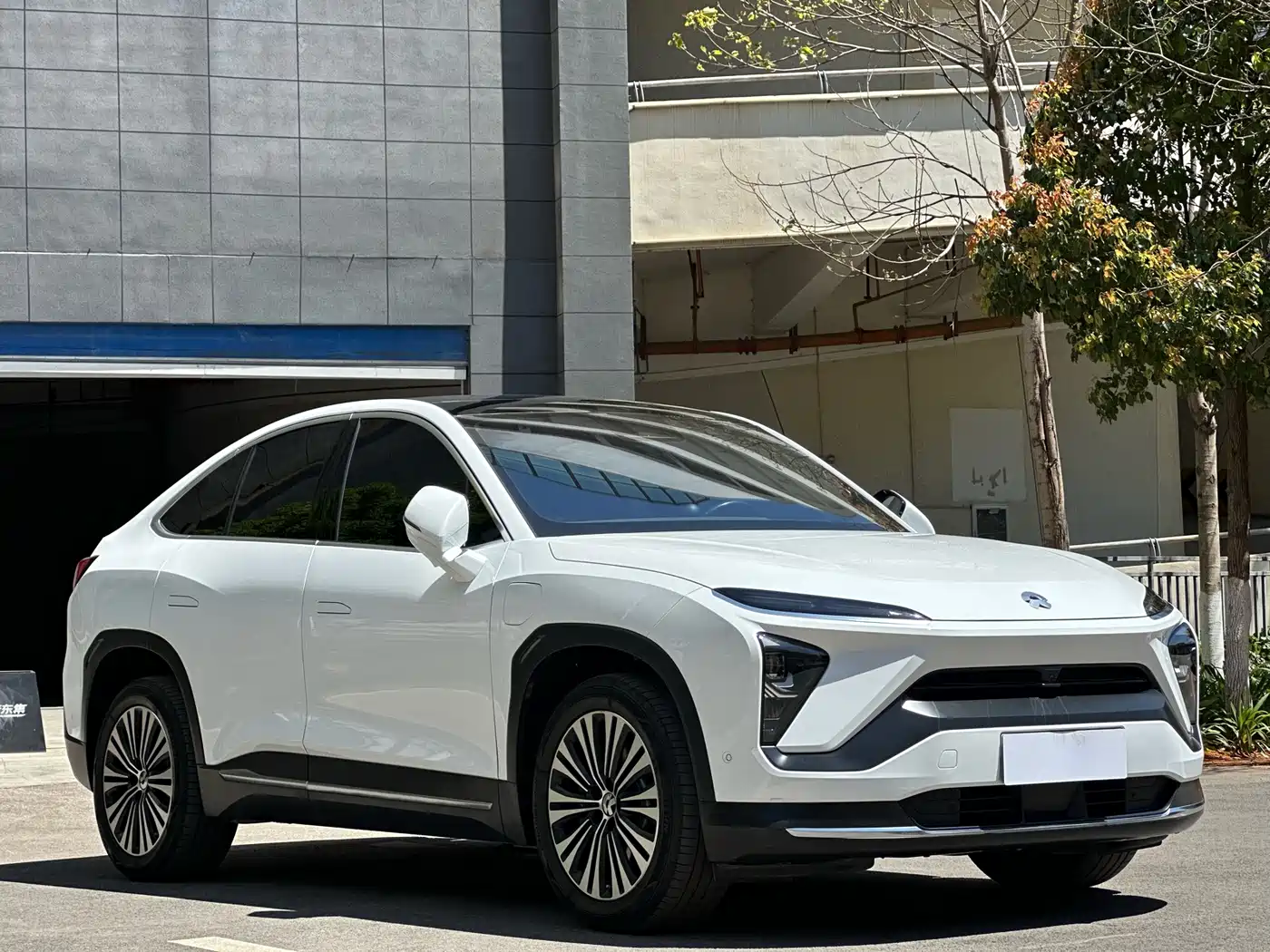 NIO NIO EC6