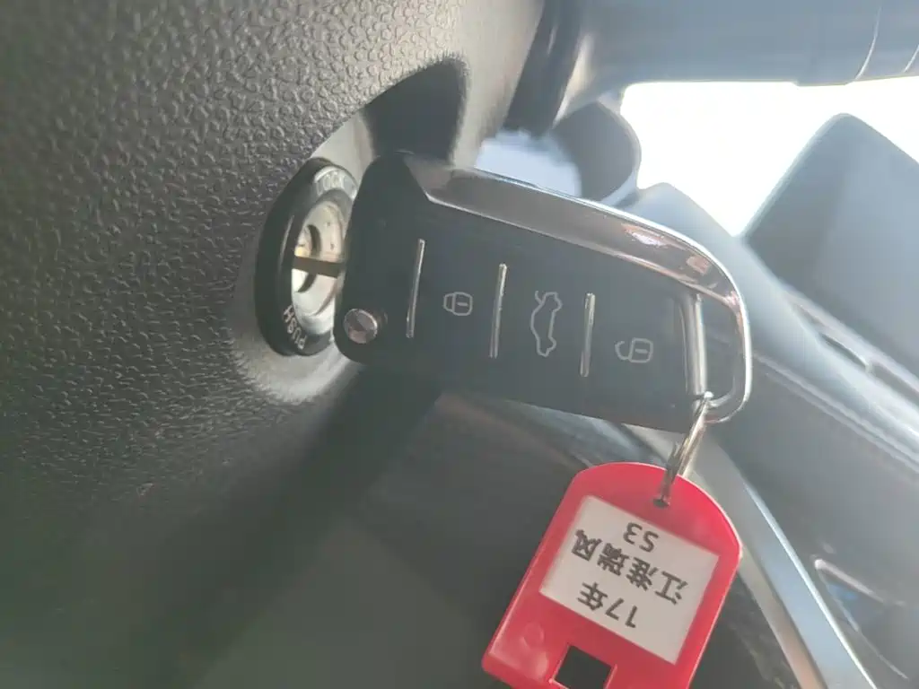 JAC Motors Refine S3 2017 2017 1.6L CVT Luxury Smart