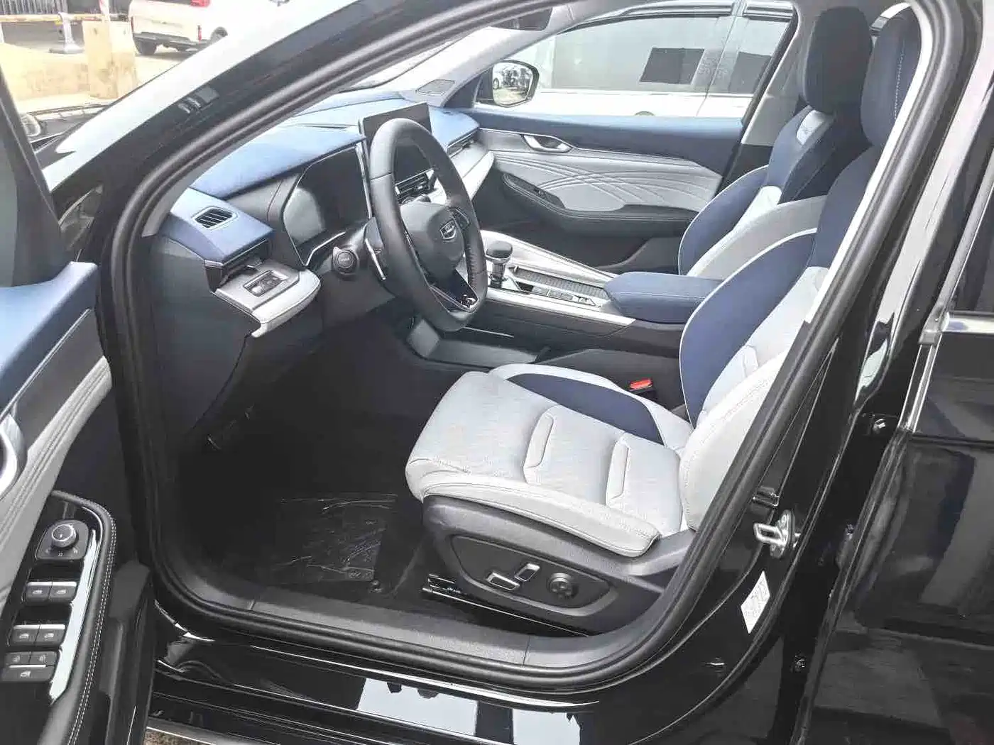 Фото 7 - Geely Preface