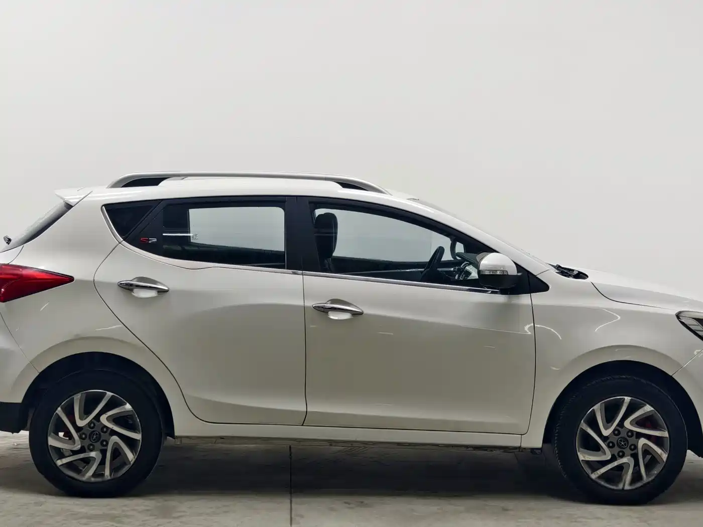 JAC Motors Refine S2 2015 2015 1.5L Manual Luxury Smart