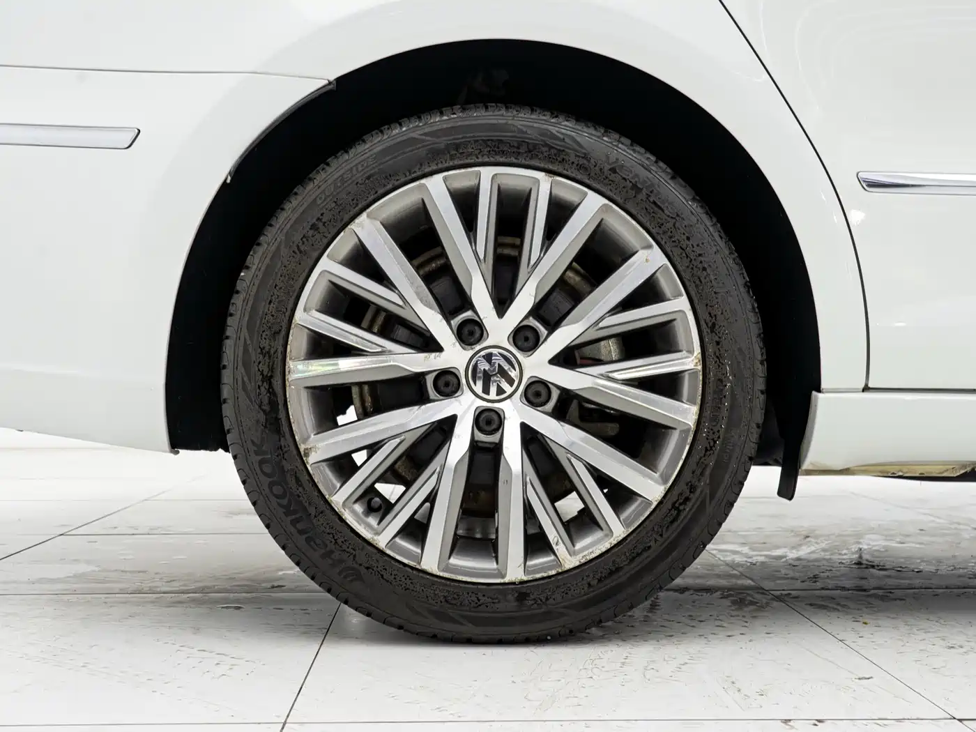 Volkswagen FAW-Volkswagen CC 2016 Model 2.0TSI Luxury фото 22