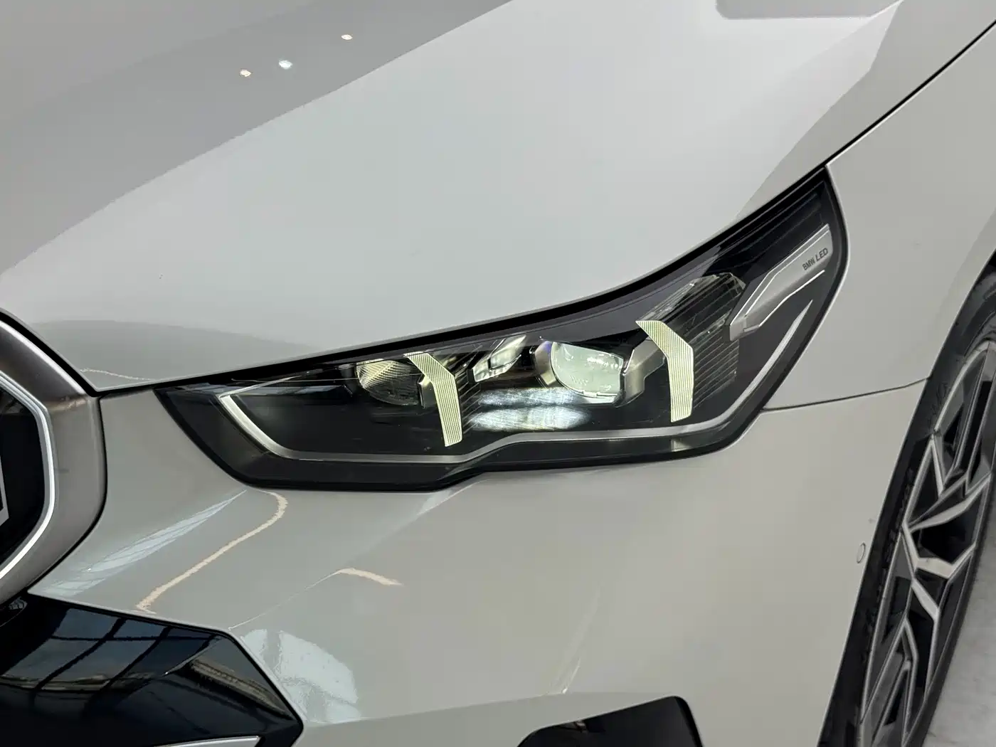 BMW i5 2024 2024 eDrive 35L Premium Model M Sport Package