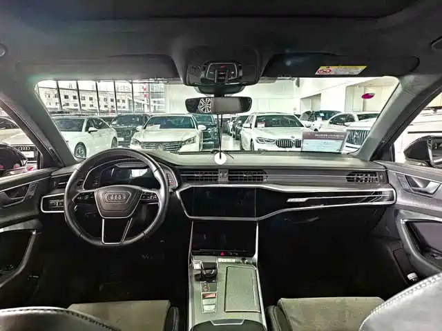 Audi A6L New Energy 2022 55 TFSI e quattro — фото 4